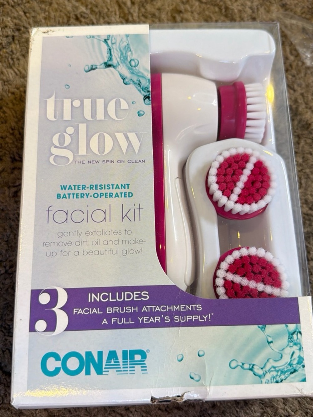 Conair True Glow Facial Cleansing Kit — White and Pink